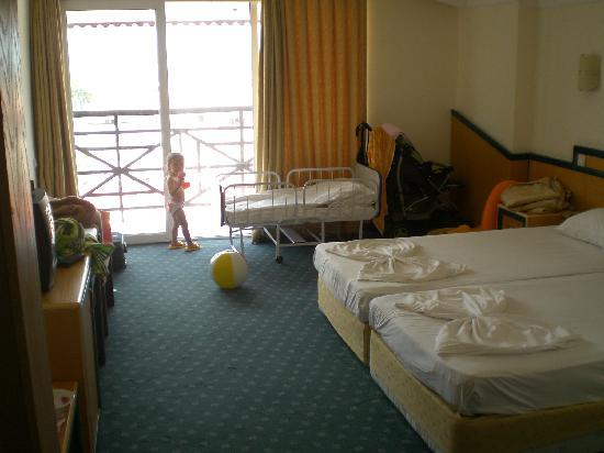 Side Corolla Hotel